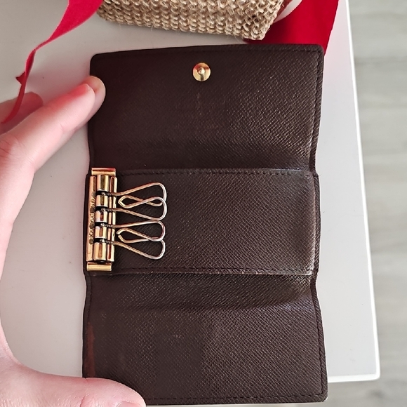 Louis Vuitton Checkered Brown Key Holder, All Key Holders In Place - Picture 7 of 7